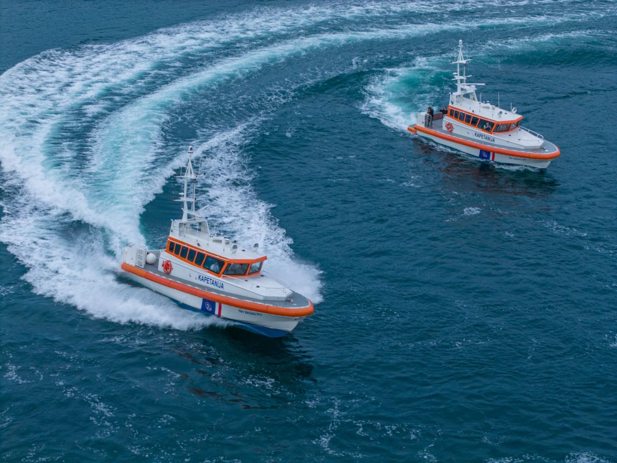First two SAR15 vessels successfully delivered to Pula and Split
